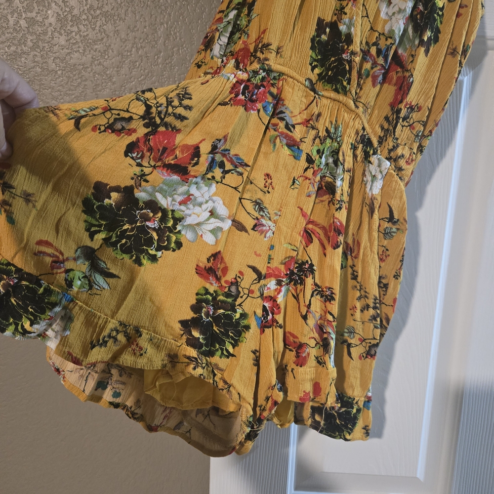Infinity Raine Floral Yellow Romper - Picture 2 of 8